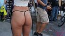【Overseas exposure】Beautiful ass sister walking in the city in a braless T-back 2